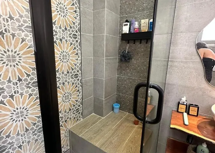 Beachside Steps From Einbay Daire